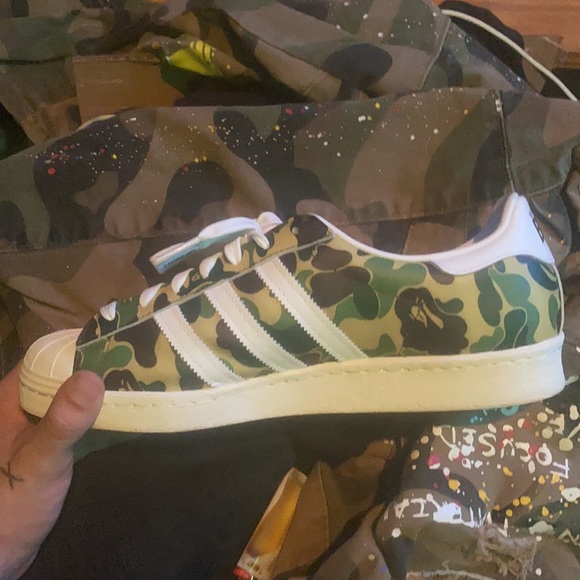 Bape superstars ‘80 bran new. Need gone. Throw prc - Picture 5 of 8